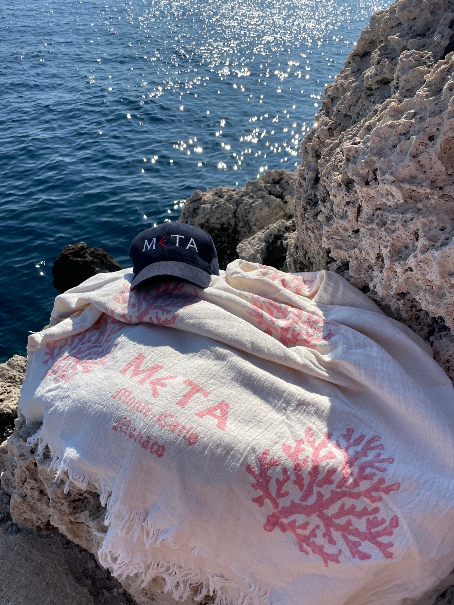 Towel Coral Motifs, Pink