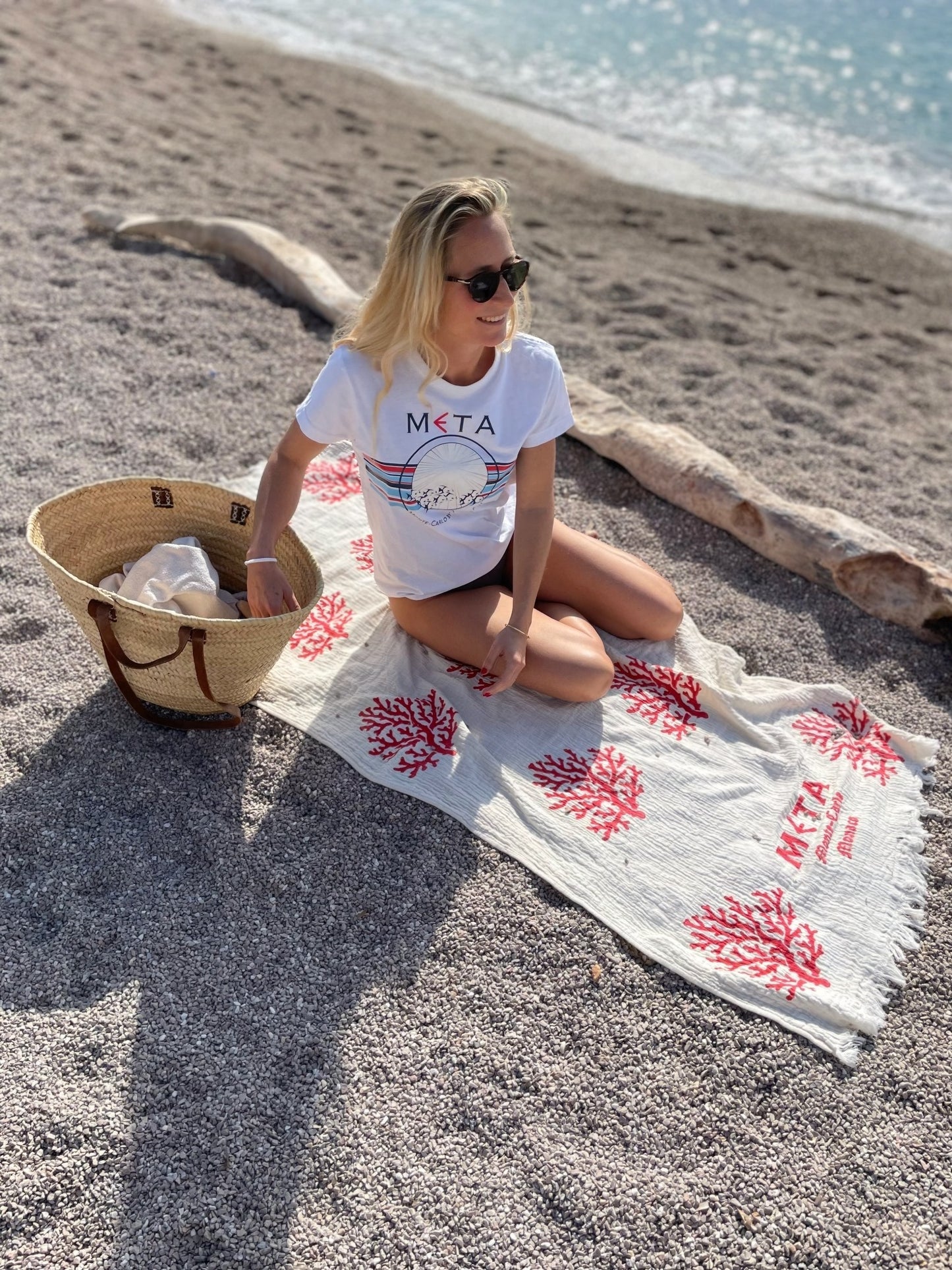 T-Shirt META in Monte-Carlo by the beach